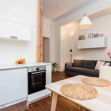 Location, Beautiful And Quiet Old Town Apt. Daire Tallinn
