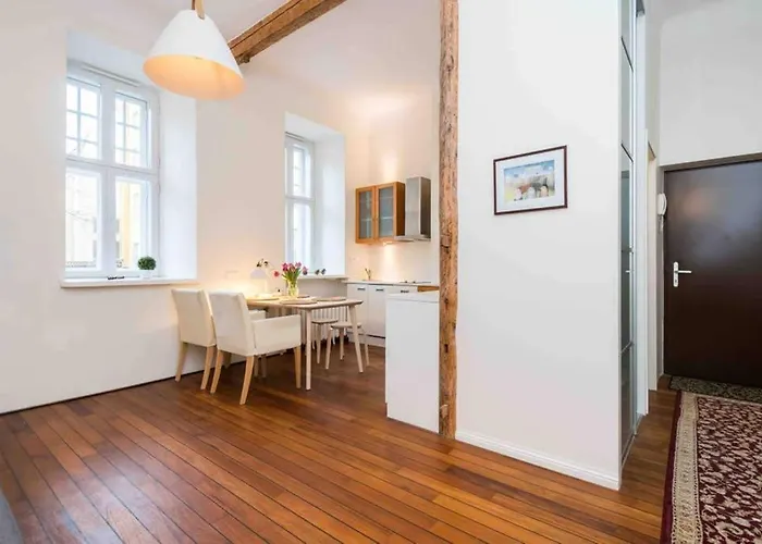 شقة Location, Beautiful And Quiet Old Town Apt.