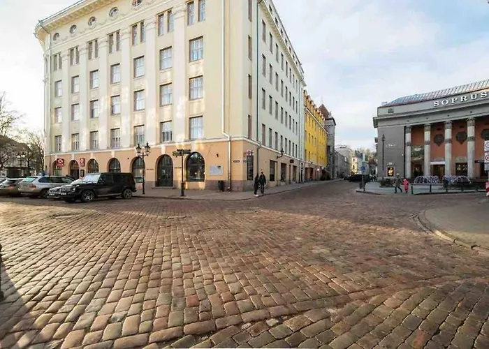 Апартаменти Location, Beautiful And Quiet Old Town Apt. *